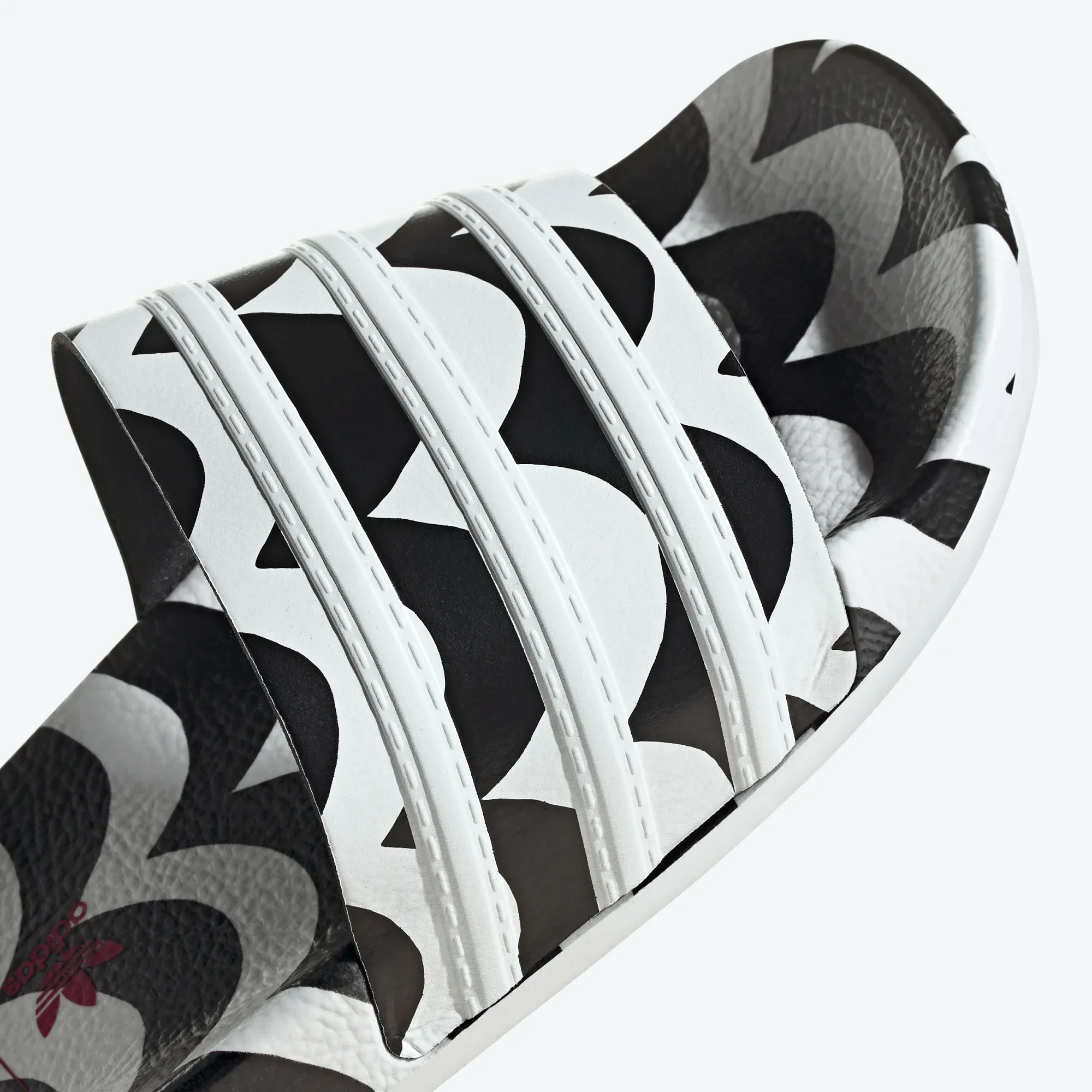 Adidas Women's Marimekko Adilette Slides - Core Black / Cloud White / Team Real Magenta