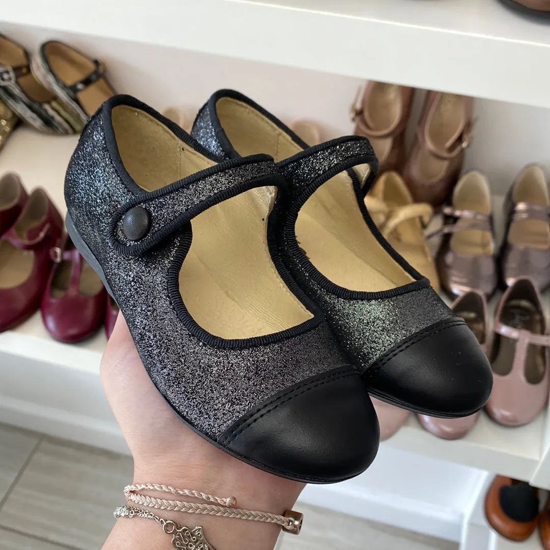 Tocoto Vintage Black Sparkly Captoe Mary Jane